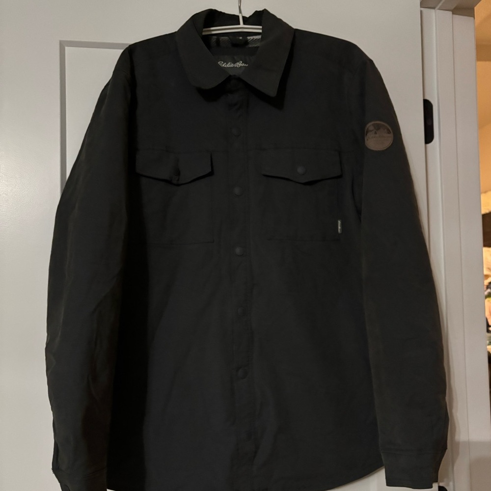 Eddie Bauer Men’s Acclivity Shirt Jacket size L Army Green with plaid interior.
